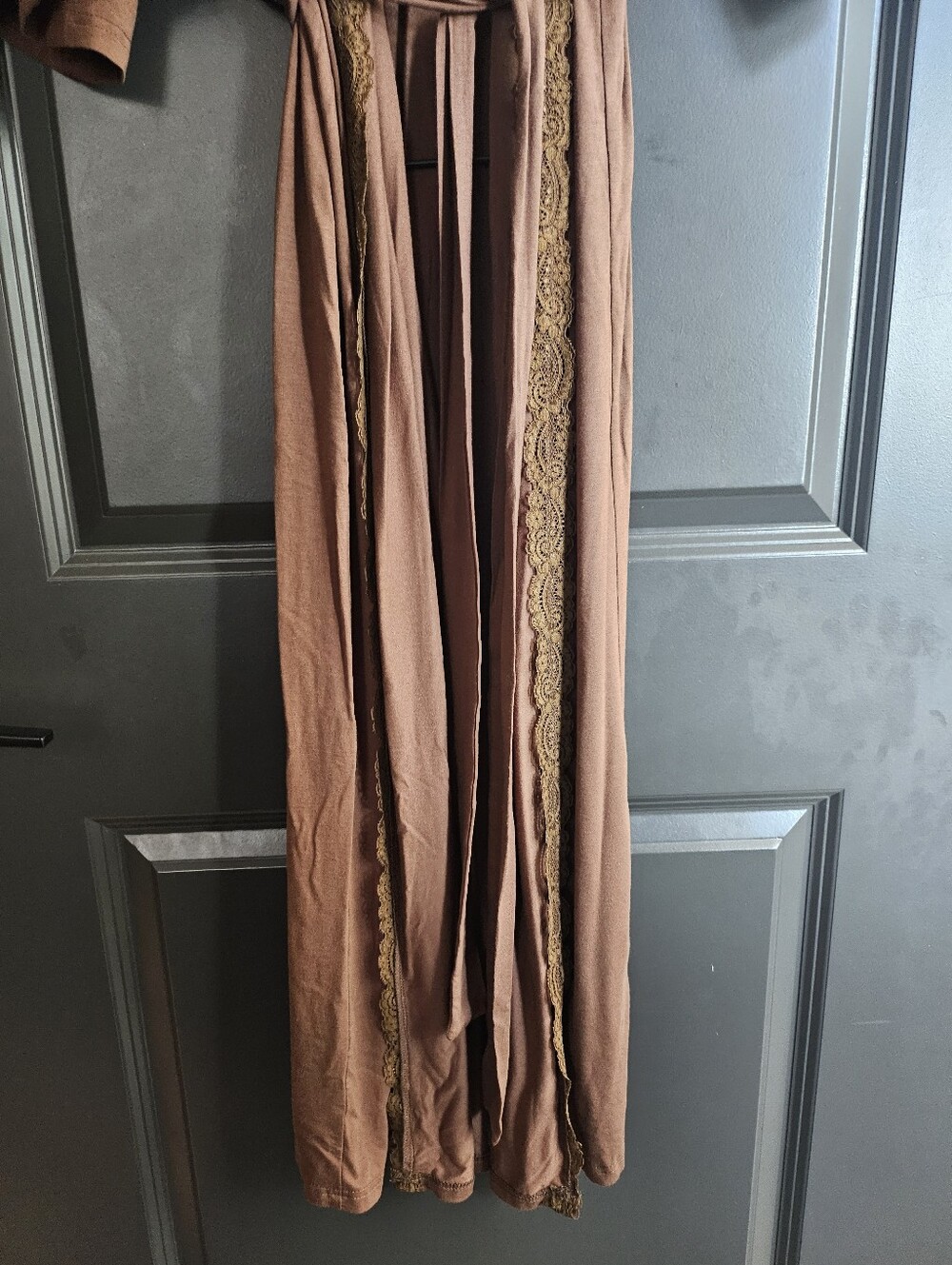 Brown Robe - Picture 2 of 6